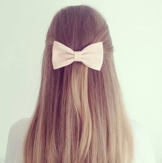 when wil beth stop wearing bows? NEVER!!! :) by fanni3002 | We Heart It