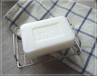 清潔感のある白い石鹸